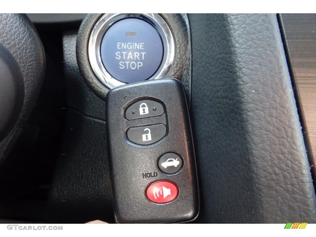 2014 XV Crosstrek Hybrid - Plasma Green / Black photo #16