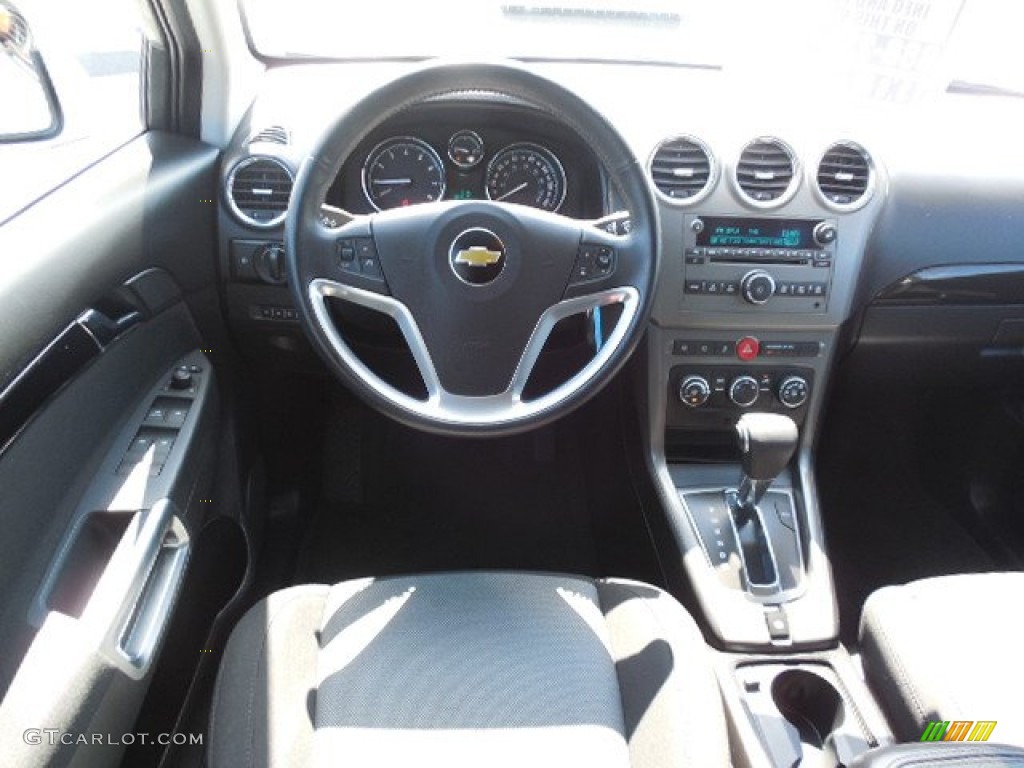 2013 Chevrolet Captiva Sport LS Dashboard Photos