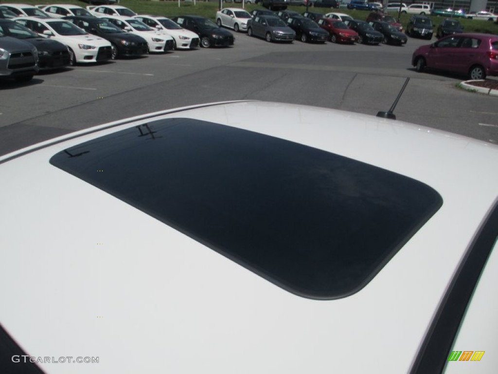 2014 Lancer Evolution MR - Wicked White / Black photo #11