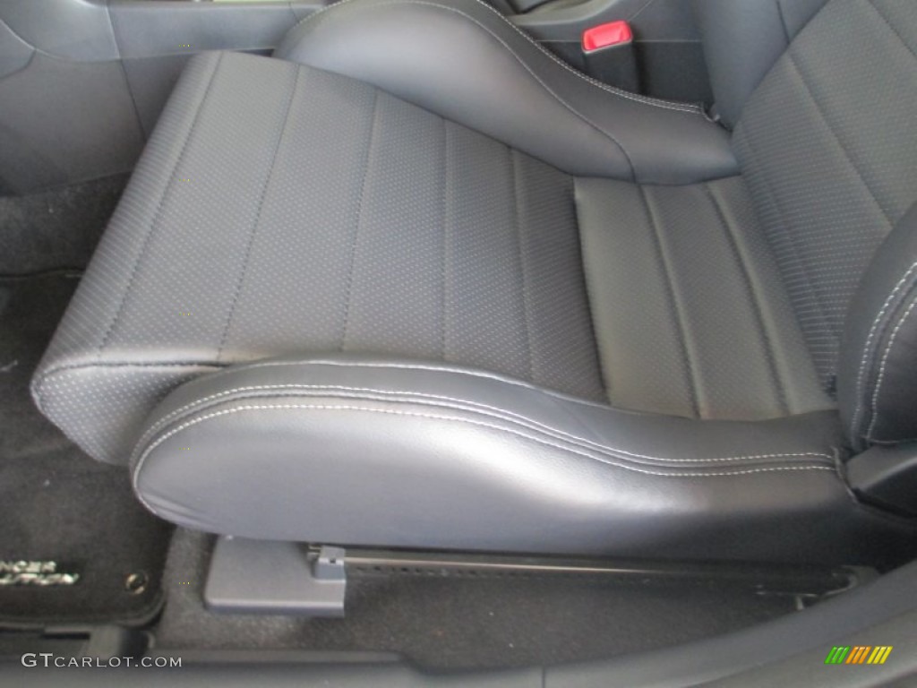 2014 Mitsubishi Lancer Evolution MR Front Seat Photo #94928103