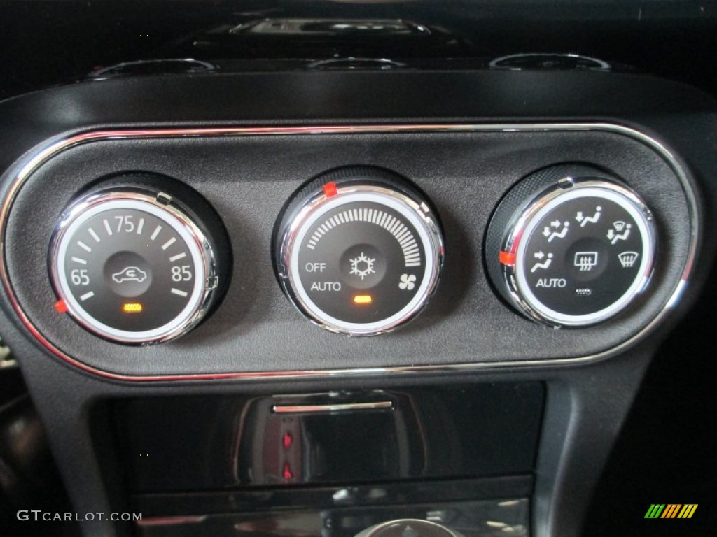 2014 Mitsubishi Lancer Evolution MR Controls Photo #94928529