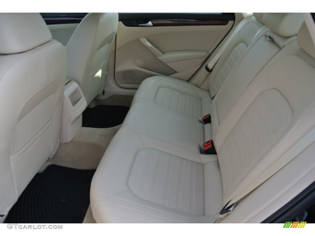 2012 Volkswagen Passat 2.5L SEL Rear Seat Photo #94929921