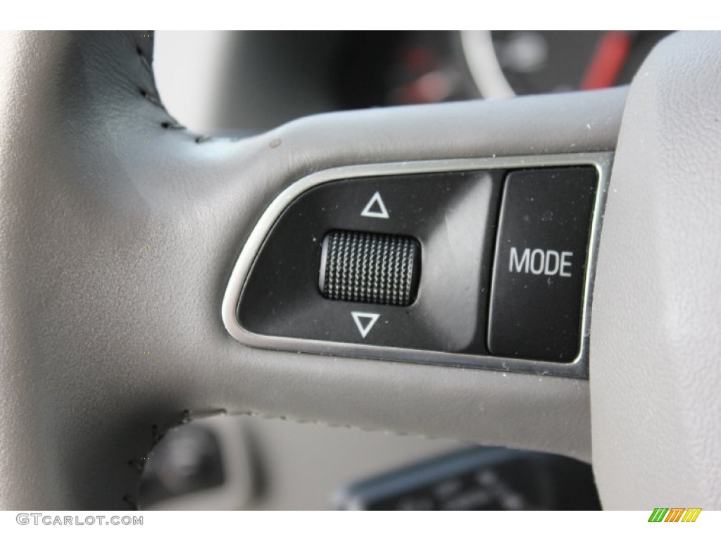 2012 Audi Q5 3.2 FSI quattro Controls Photo #94929964