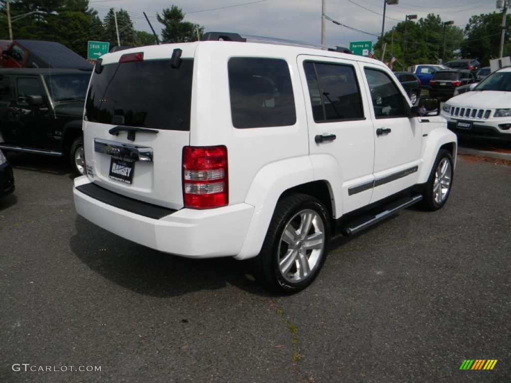 2012 Liberty Jet 4x4 - Bright White / Dark Slate Gray photo #6