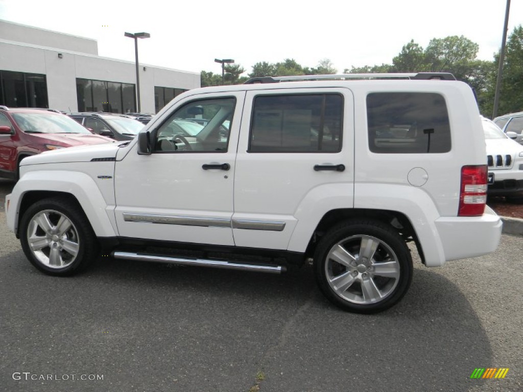 2012 Liberty Jet 4x4 - Bright White / Dark Slate Gray photo #10