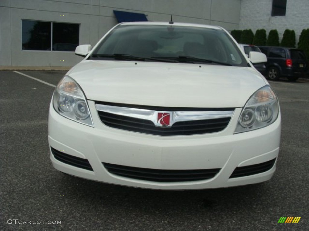 2007 Aura XE - Cream White / Tan photo #2