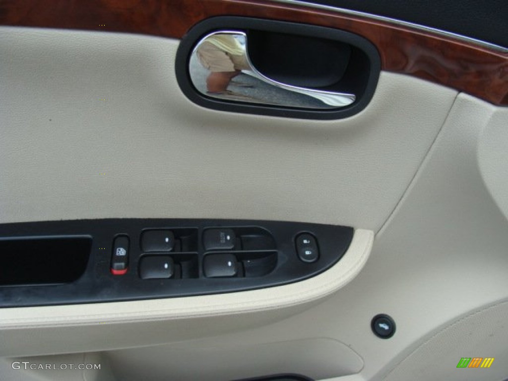 2007 Aura XE - Cream White / Tan photo #12