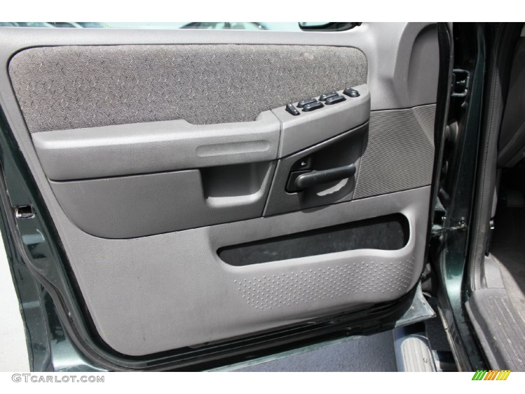 2004 Explorer XLS - Aspen Green Metallic / Graphite photo #10
