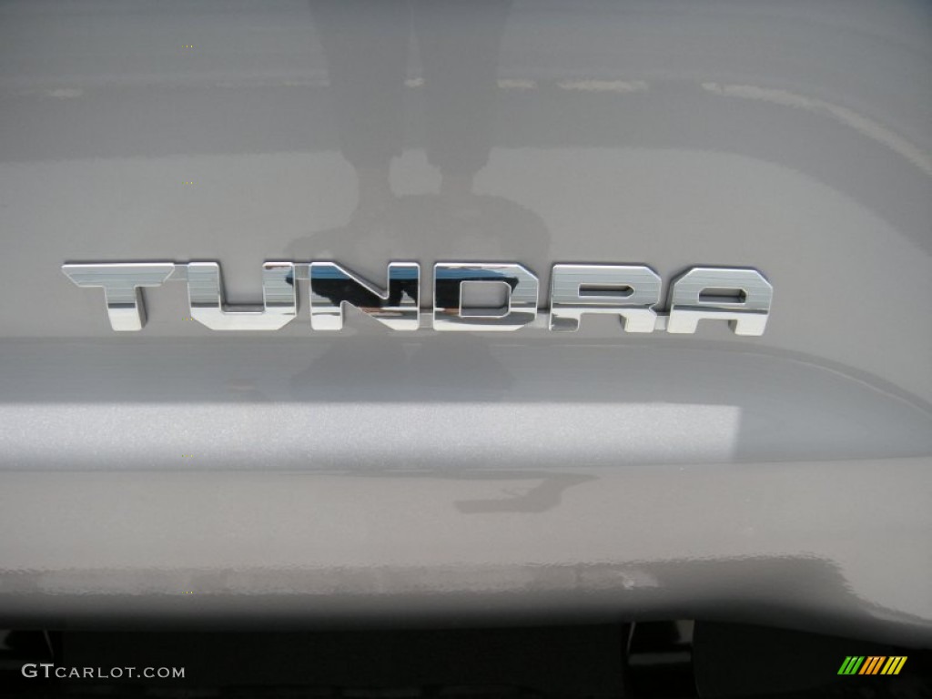 2014 Tundra TSS CrewMax - Silver Sky Metallic / Graphite photo #17
