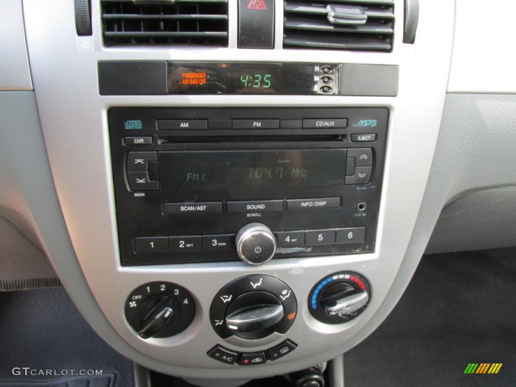 2008 Forenza  - Fantasy Black Metallic / Grey photo #16
