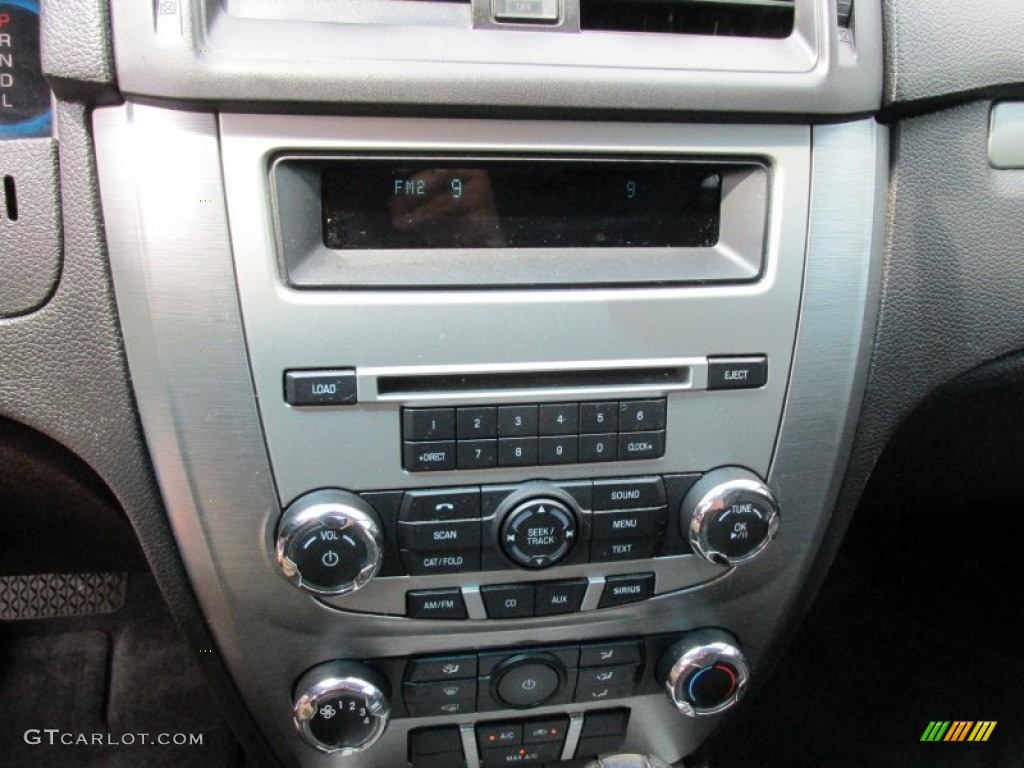 2011 Ford Fusion SE Controls Photo #94947576