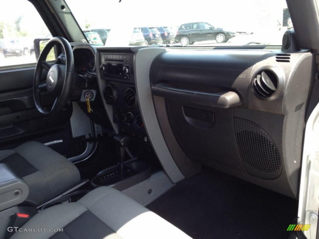 2008 Wrangler X 4x4 - Bright Silver Metallic / Dark Slate Gray/Medium Slate Gray photo #10