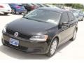 Black - Jetta SE Sedan Photo No. 3