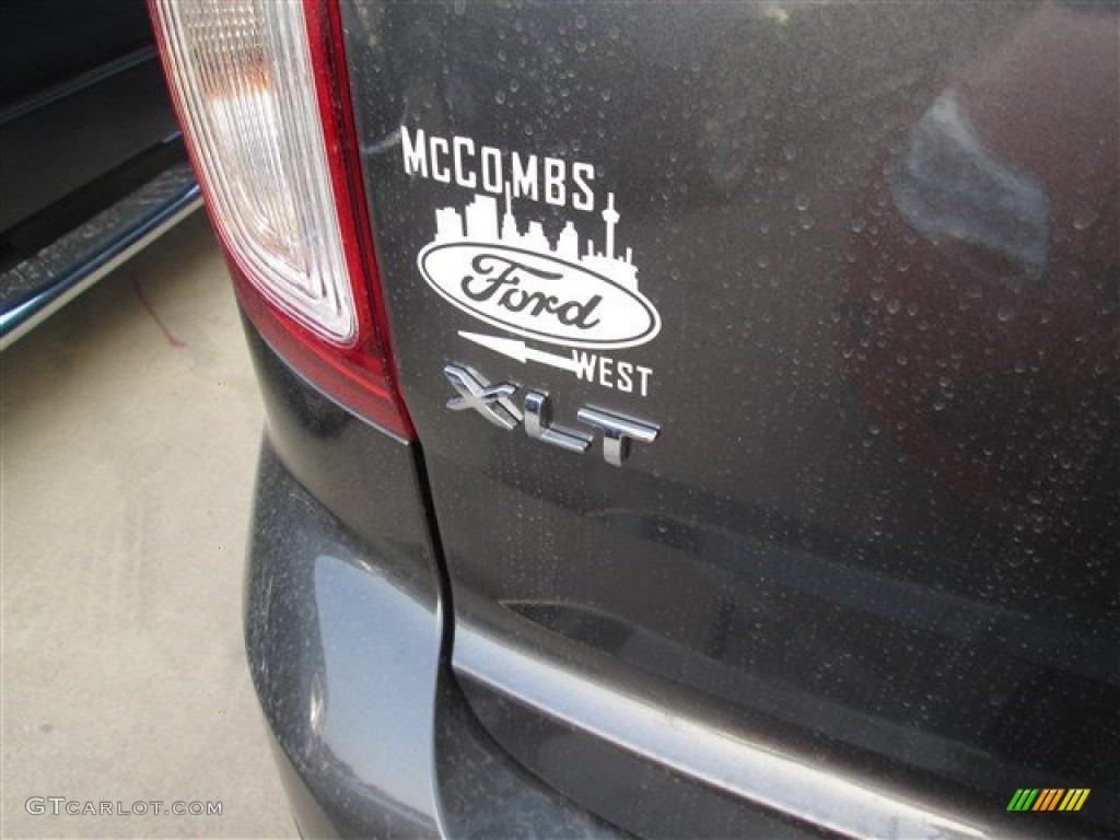 2015 Explorer XLT - Magnetic / Charcoal Black photo #5