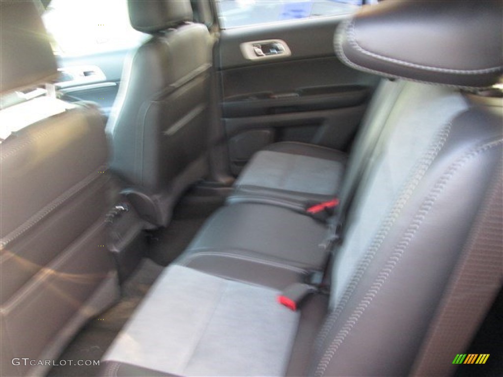 2015 Explorer XLT - Magnetic / Charcoal Black photo #7