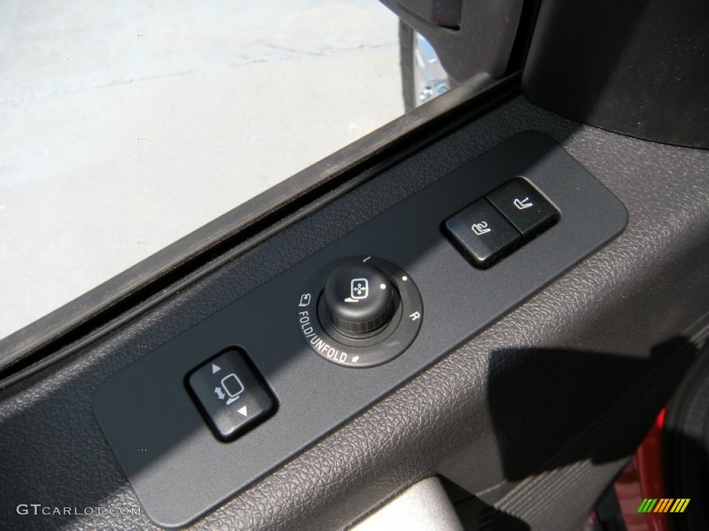 2015 Ford F250 Super Duty Lariat Crew Cab 4x4 Controls Photo #94953217