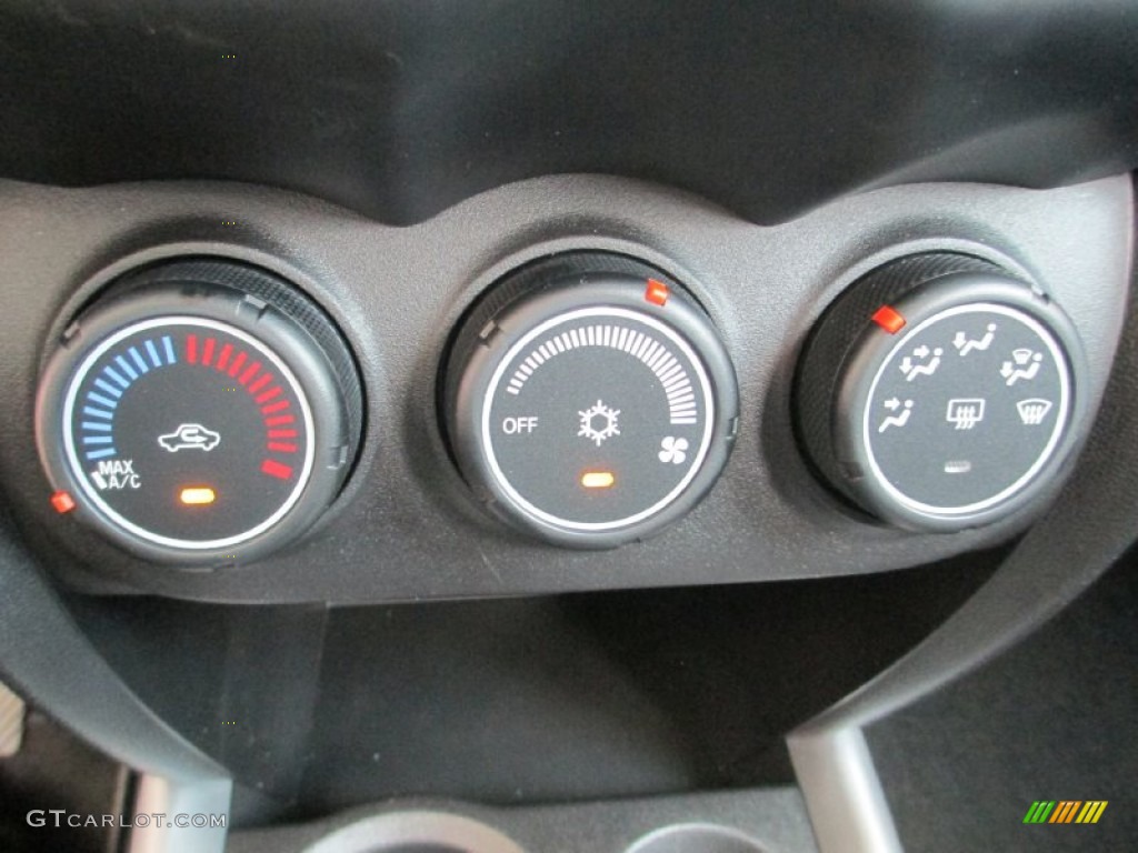 2014 Mitsubishi Outlander Sport ES Controls Photos