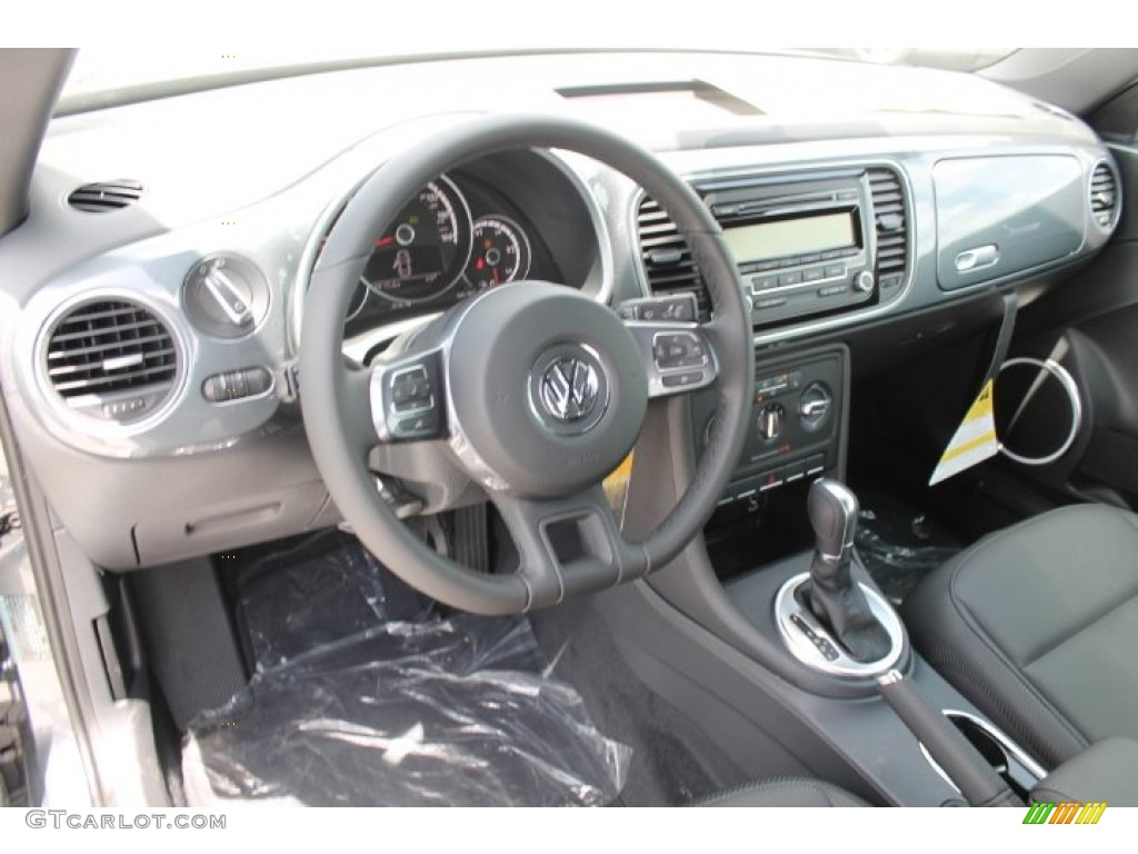 2014 Volkswagen Beetle 1.8T Convertible Dashboard Photos