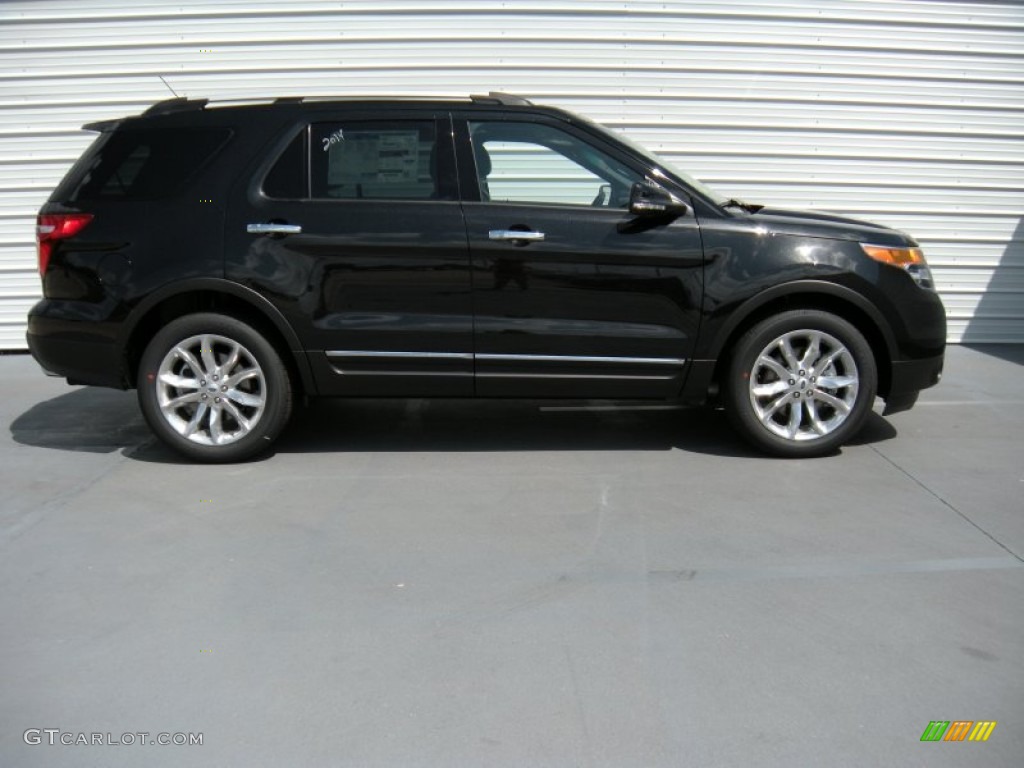 2014 Explorer XLT - Tuxedo Black / Charcoal Black photo #3