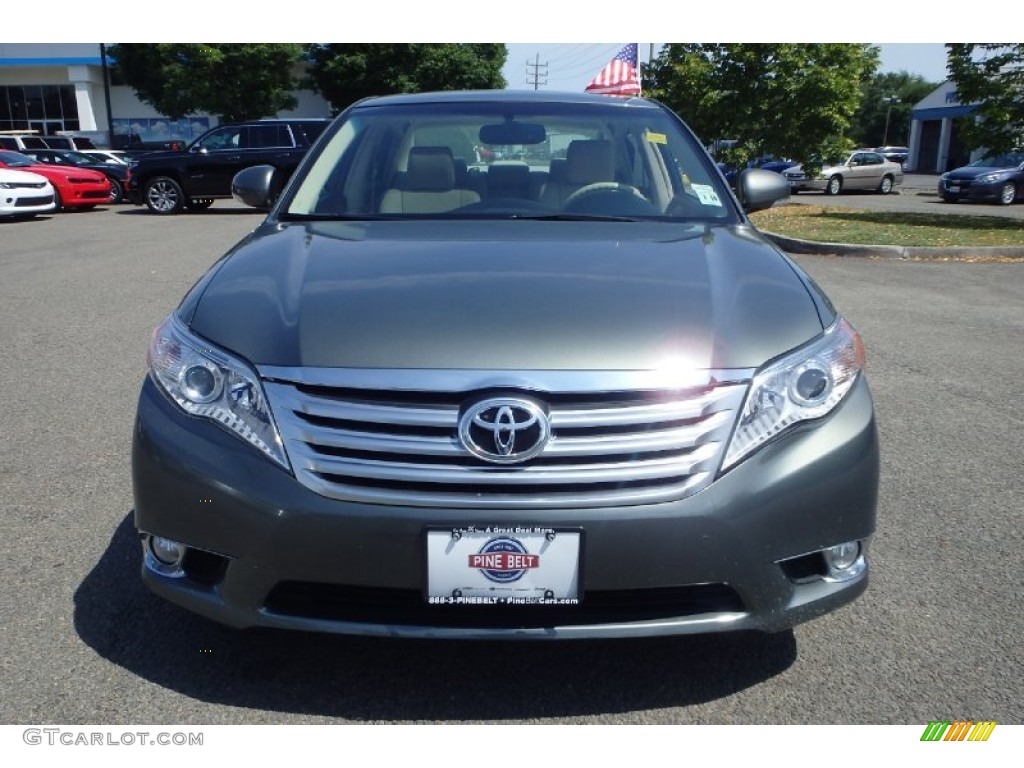 2011 Avalon Limited - Cypress Green Pearl / Ivory photo #2