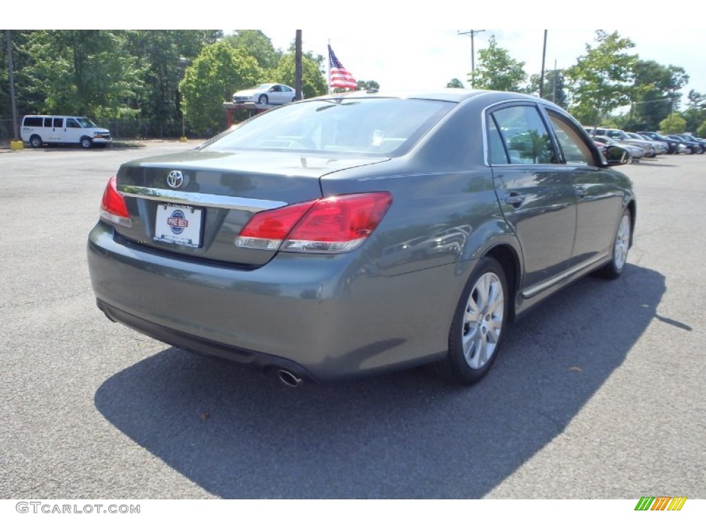 2011 Avalon Limited - Cypress Green Pearl / Ivory photo #5