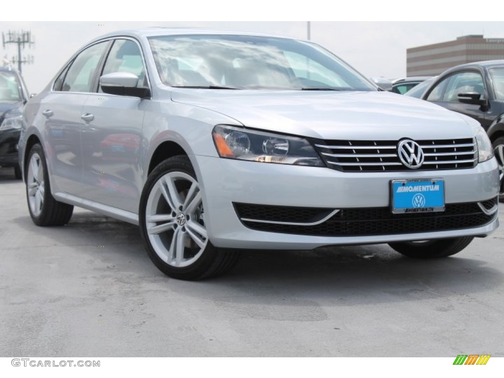 Reflex Silver Metallic Volkswagen Passat