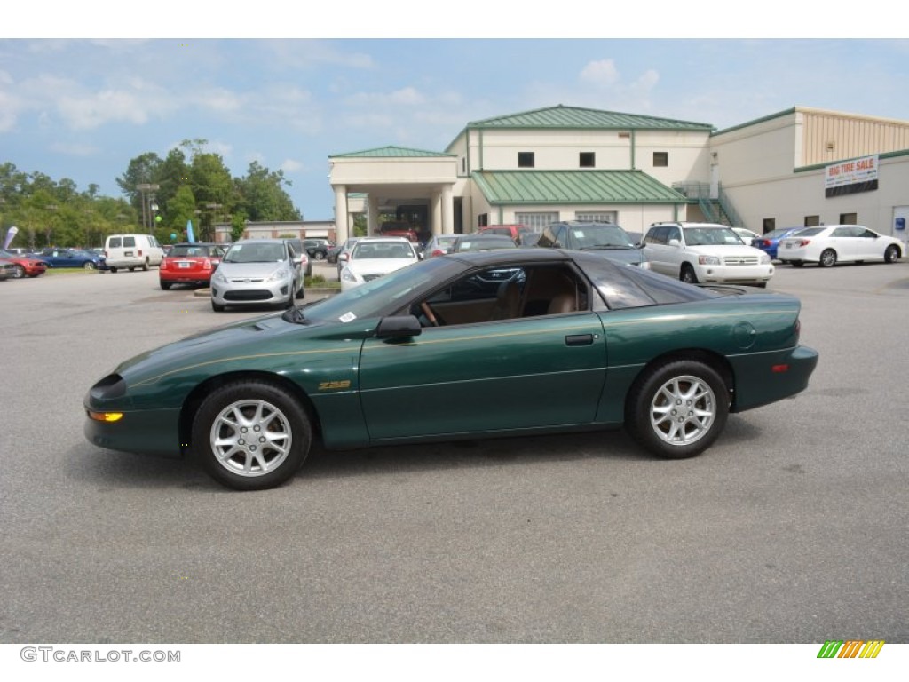 Polo Green Metallic 1995 Chevrolet Camaro Z28 Coupe Exterior Photo #94964915