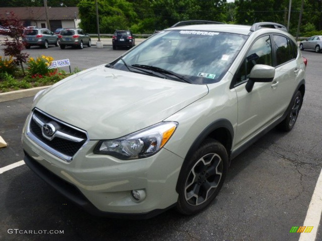 2014 XV Crosstrek 2.0i Premium - Desert Khaki / Black photo #3