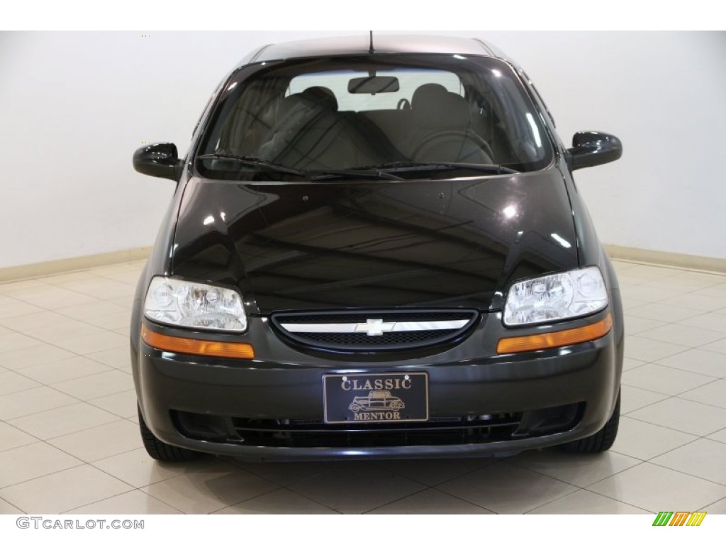 2005 Aveo LT Hatchback - Black / Gray photo #2