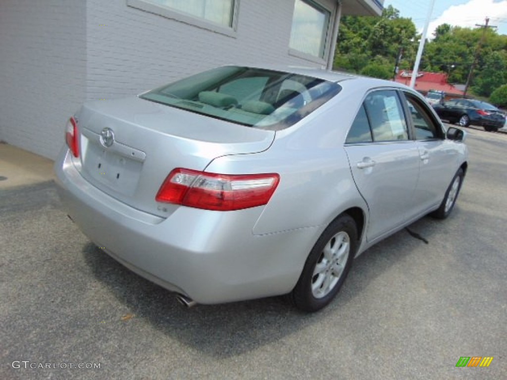 2008 Camry LE V6 - Classic Silver Metallic / Ash photo #8