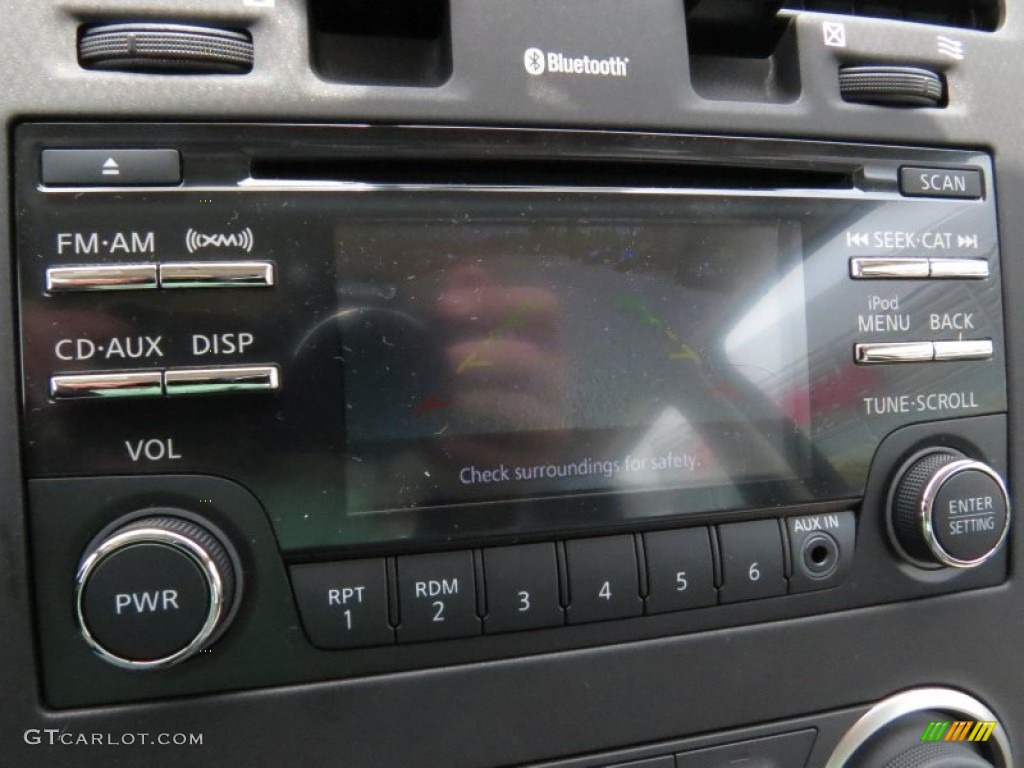 2015 Nissan LEAF S Controls Photo #94974398