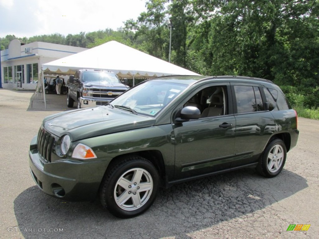 2008 Compass Sport 4x4 - Jeep Green Metallic / Pastel Pebble Beige photo #1