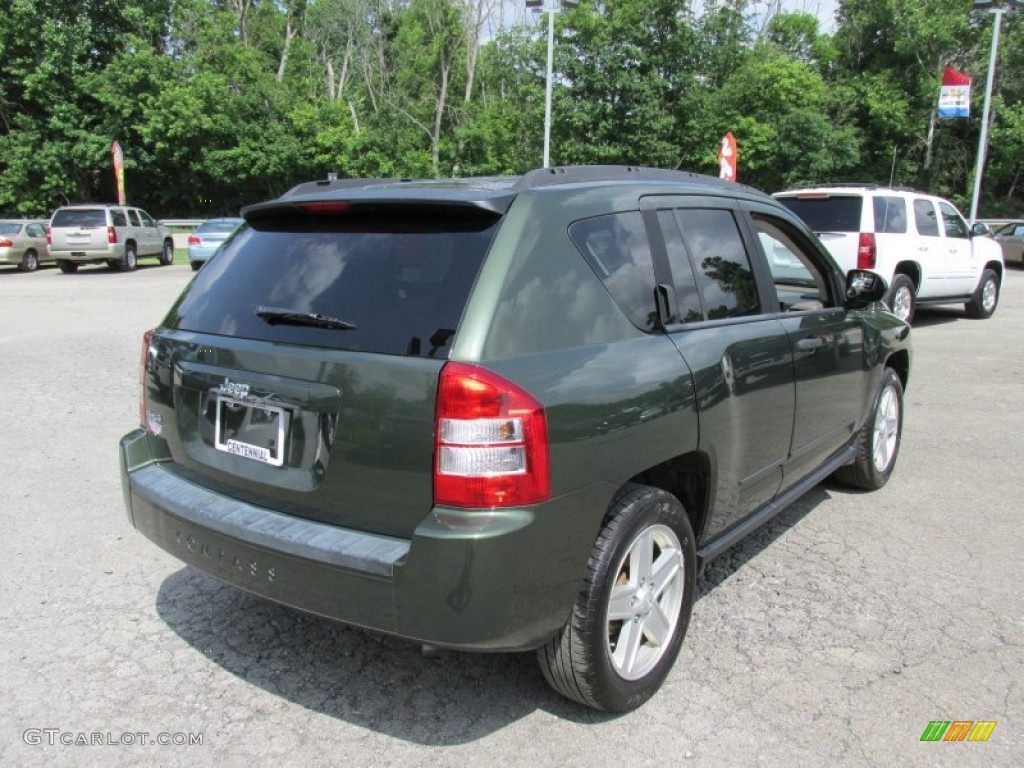 2008 Compass Sport 4x4 - Jeep Green Metallic / Pastel Pebble Beige photo #6