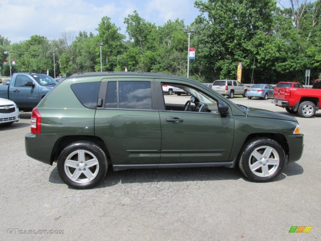 2008 Compass Sport 4x4 - Jeep Green Metallic / Pastel Pebble Beige photo #7