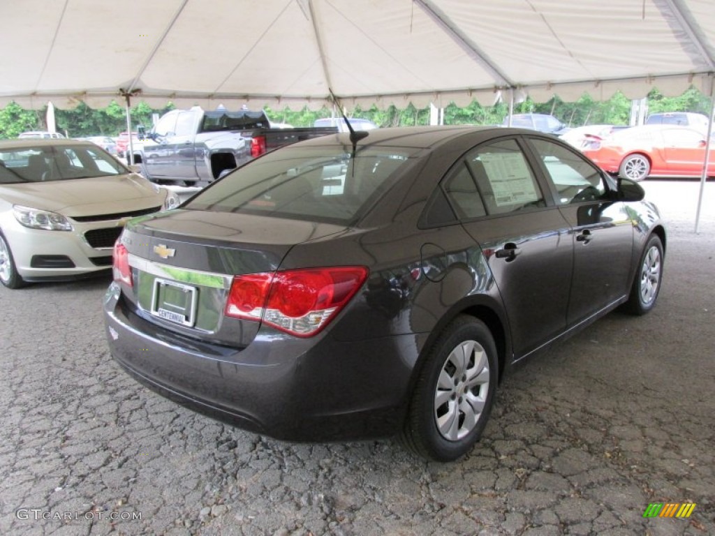 2014 Cruze LS - Tungsten Metallic / Jet Black/Medium Titanium photo #6