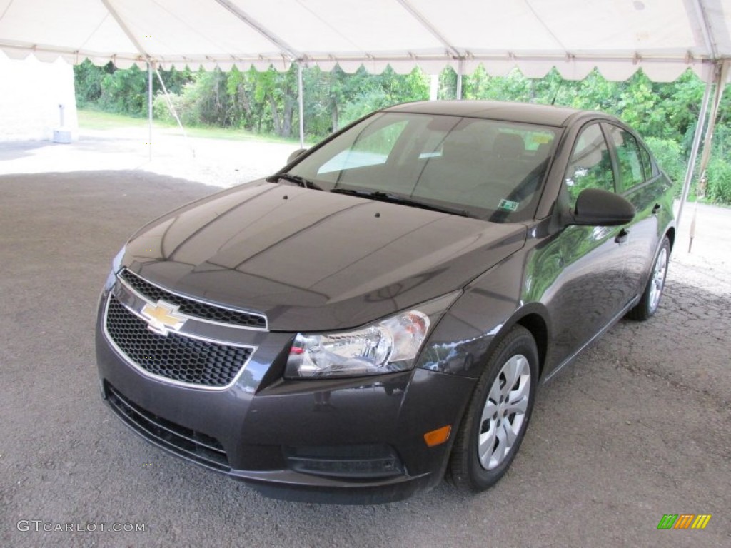 2014 Cruze LS - Tungsten Metallic / Jet Black/Medium Titanium photo #10