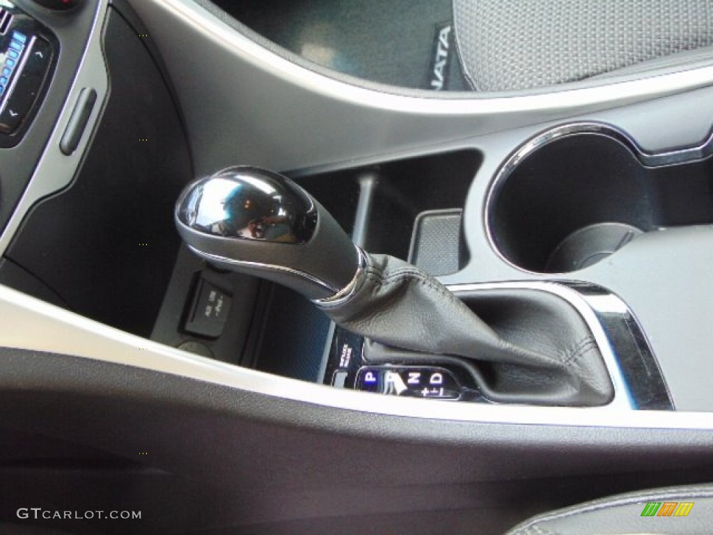 2011 Sonata Limited 2.0T - Midnight Black / Black photo #17