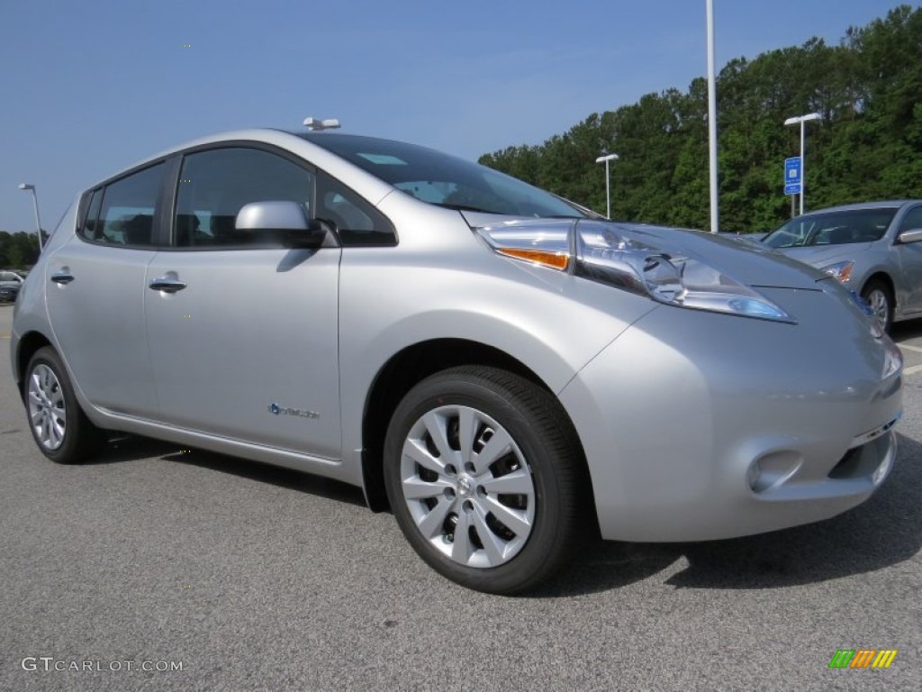 Brilliant Silver 2015 Nissan LEAF S Exterior Photo #94975469