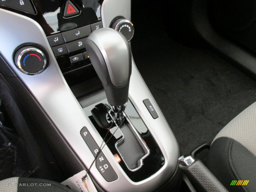 2014 Cruze LS - Tungsten Metallic / Jet Black/Medium Titanium photo #15