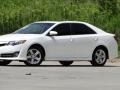 Super White - Camry SE Photo No. 3