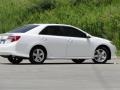 Super White - Camry SE Photo No. 27