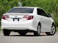 Super White - Camry SE Photo No. 29