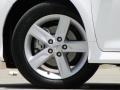 Super White - Camry SE Photo No. 33