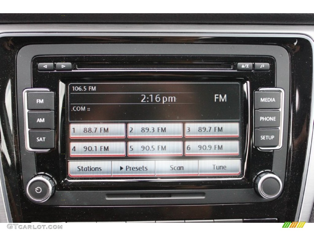 2012 Volkswagen Passat TDI SE Audio System Photo #94981304