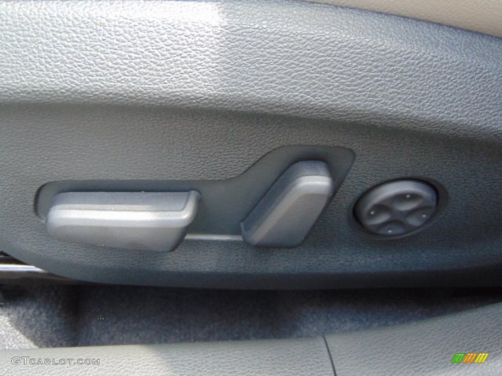 2015 Sonata Limited - Symphony Silver / Gray photo #11
