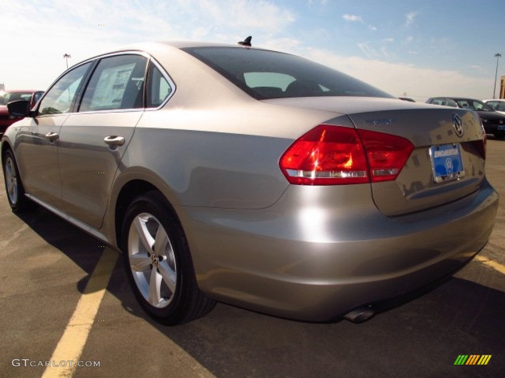 2014 Passat 1.8T Wolfsburg Edition - Tungsten Silver Metallic / Titan Black photo #4