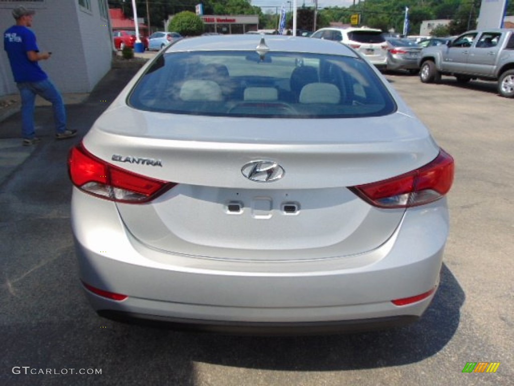 2015 Elantra SE Sedan - Symphony Silver / Gray photo #6
