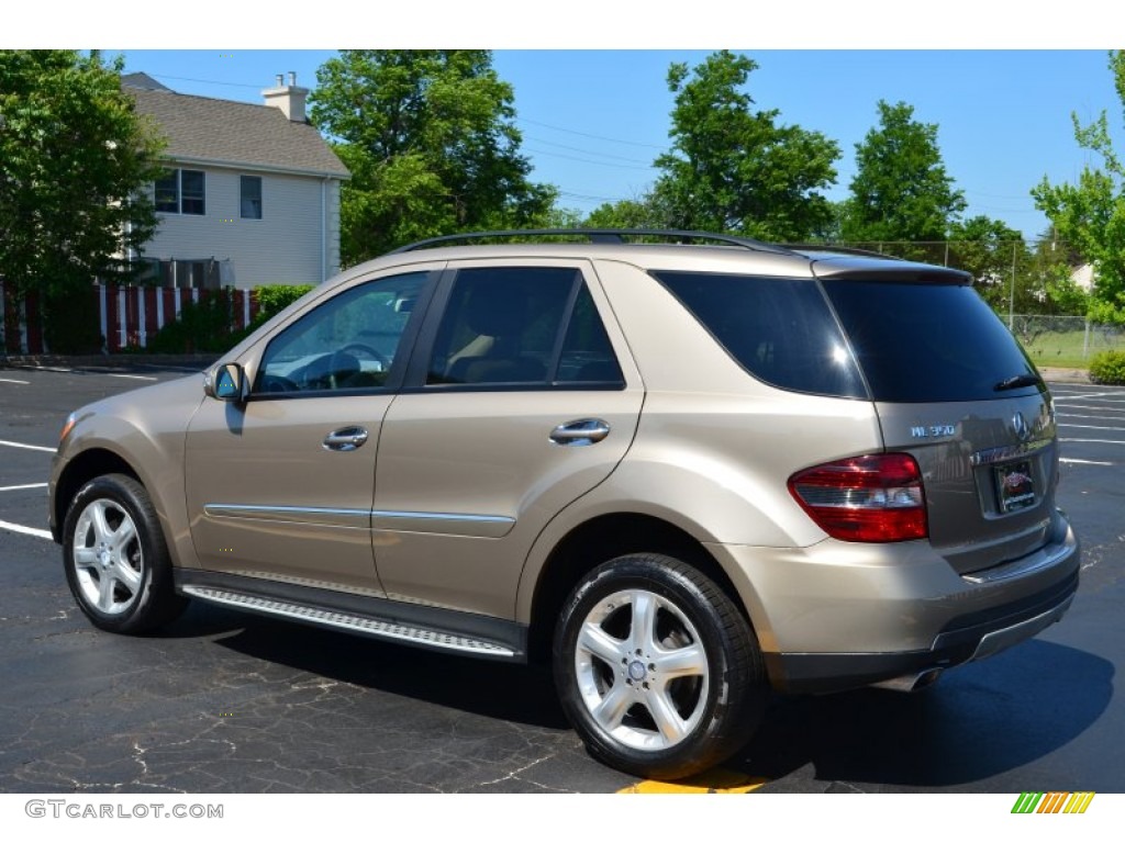 2008 ML 350 4Matic - Sand Beige Metallic / Macadamia photo #3