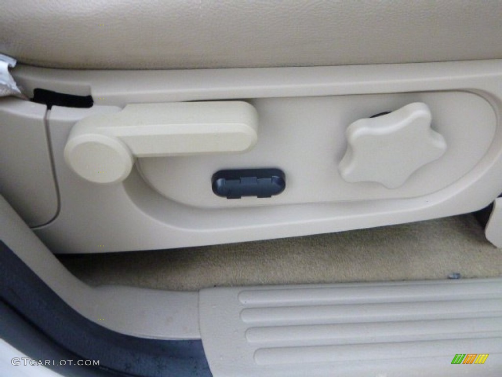 2008 Mountaineer Premier AWD - White Chocolate Tri Coat / Camel photo #12