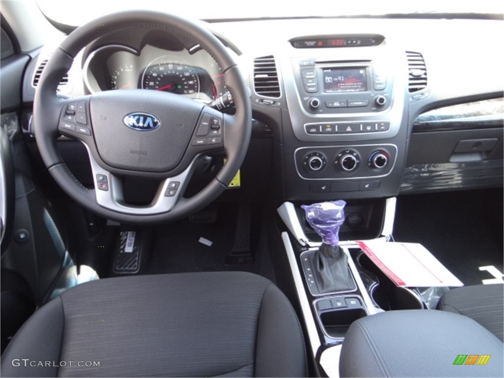 2015 Sorento LX - Snow White Pearl / Black photo #12
